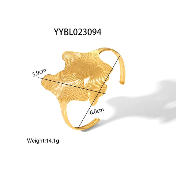 Wholesale Women's Titanium Steel Open Bracelet With Leaves Pattern Stainless Steel Material Pvd Furnace Real Gold Electroplating