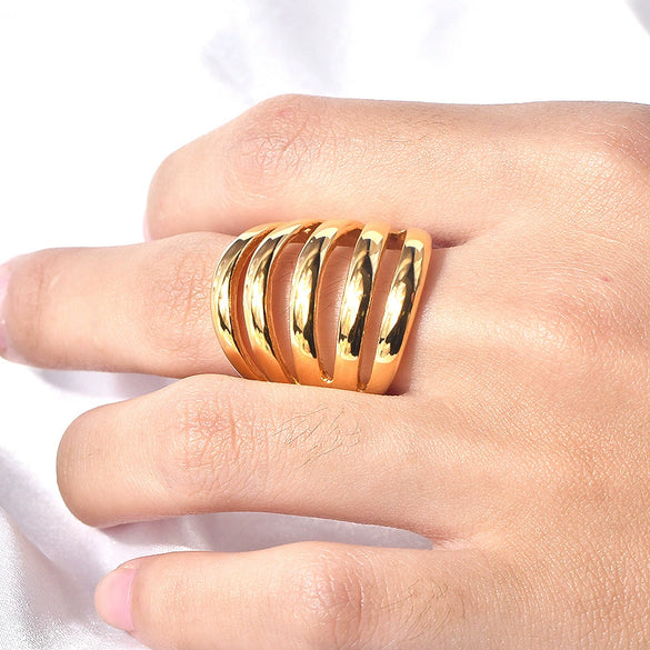 Wholesale Women's Titanium Steel Ring With Geometric Stripe Hollow Design And 18K Gold Plated Electroplating