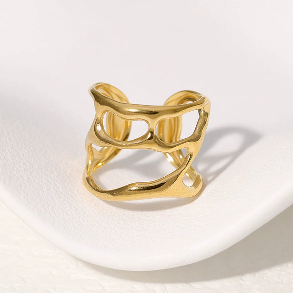 Wholesale Women's Titanium Steel Ring With Irregular Hollow Geometric Design And Electroplating Treatment