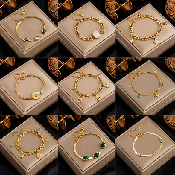 Wholesale Women's Titanium Steel Round Plate Fivepointed Star Eye Electroplated Bracelet Fashion Retro Light Luxury Style