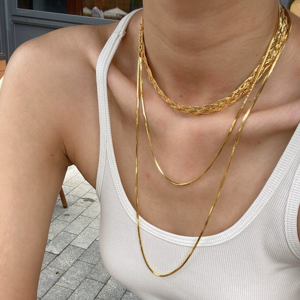 Wholesale Women's Titanium Steel Snake Bone Chain Sweater Necklace With Geometric Pattern And Electroplating Treatment