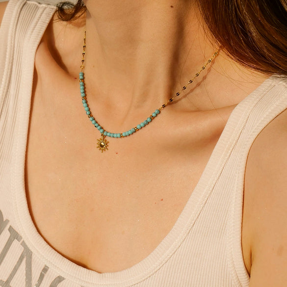 Wholesale Women's Turquoise Sun Pendant Necklace Jewelry Light Luxury High End Geometric Stainless Steel And Titanium Steel Electroplated