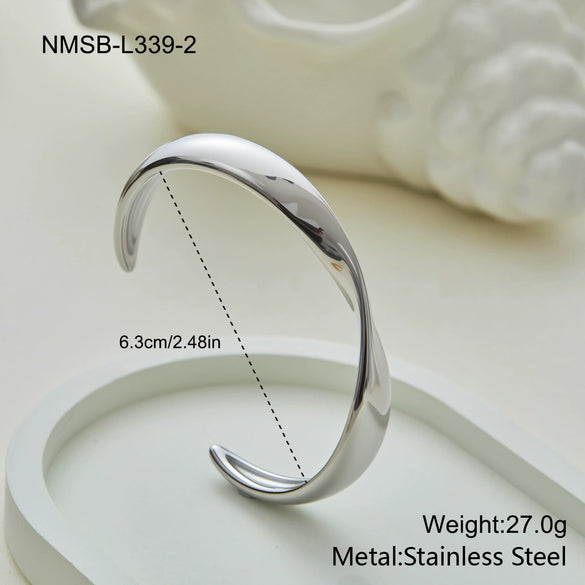 Wholesale Women's Twisted Open Stainless Steel 18K Gold Electroplated Geometric Bracelet Minimalist Style Jewelry