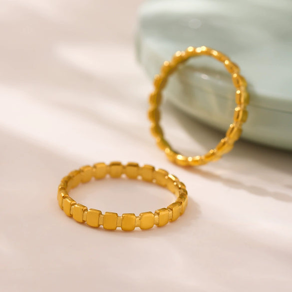 Wholesale Women's Ultrafine Small Square Stainless Steel Ring With Geometric Pattern Casting And Electroplating For Index Finger Ins Niche Light Luxury Style Jewelry