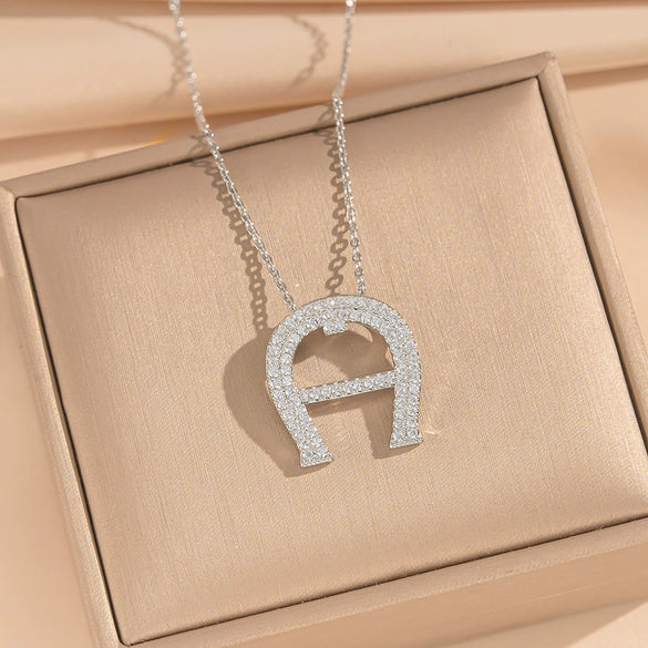 Wholesale Women's Ushaped Horseshoe Copper Necklace Set With Microinlaid Zircon And Electroplated Design Cross Chain