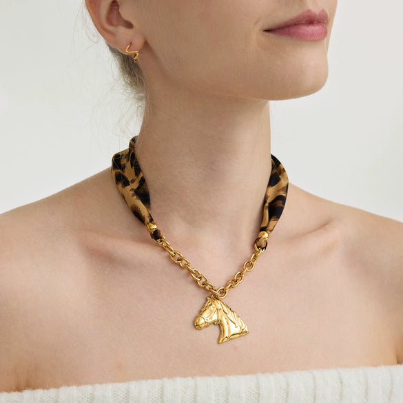 Wholesale Women's Vintage Ancient Style Leopard Print Animals Zodiac Stainless Steel Electroplated Necklace Jewelry Accessories