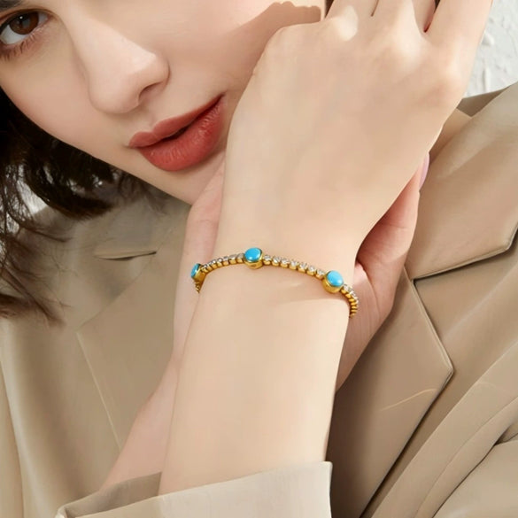 Wholesale Women's Vintage Geometric Diamond Encrusted 18K Gold Plated Stainless Steel Bracelet