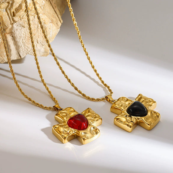 Wholesale Women's Vintage Geometric Heart Shape Stainless Steel Gold Plated Twist Chain Necklace With Hammered Texture