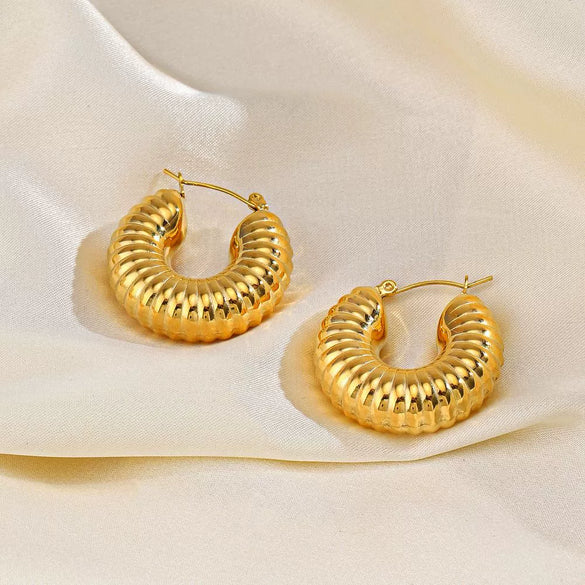 Wholesale Women's Vintage Geometric Stainless Steel 18K Gold Plated Hollow Earrings