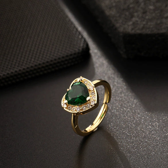 Wholesale Women's Vintage Green Gemstone Snake Animal Pattern Copper Electroplated Ring