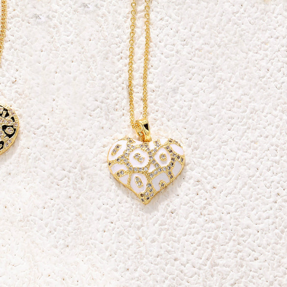 Wholesale Women's Vintage Leopard Love Pendant Necklace Copper With Zirconia Heartshaped Design
