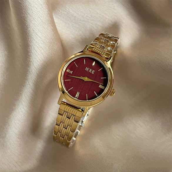 Wholesale Women's Vintage Minimalist Round Steel Band Quartz Watch With Medieval Style