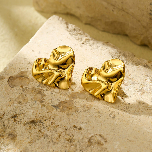 Wholesale Women's Vintage Pleated Water Ripple Heart Shape Titanium Steel Electroplated Earrings