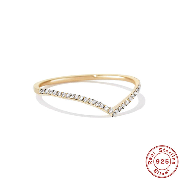 Wholesale Women's Vshaped Moissanite Diamond Ring In S925 Silver With Geometric Pattern And Electroplating