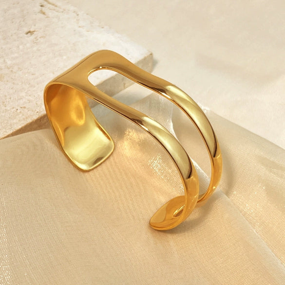 Wholesale Women's Wide Version Stainless Steel Gold Plated Smooth Simple Opening Vintage Geometric Bracelet