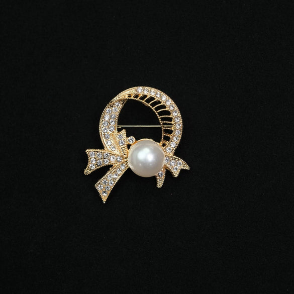 Wholesale Women's Zinc Alloy Bow Shaped Brooch With Electroplating Design