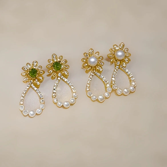 Wholesale Women's Zinc Alloy Electroplated Flower Drop Shape Earrings