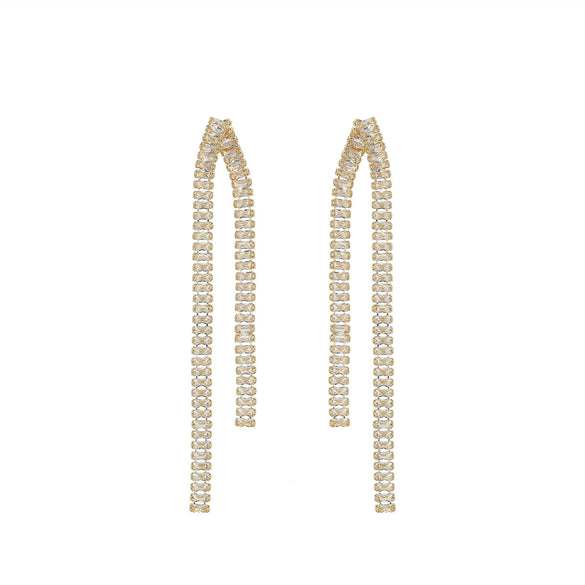 Wholesale Women's Zinc Alloy Geometric Tassel Chain Earrings Set With Diamonds Light Luxury Style
