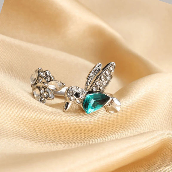 Wholesale Women's Zinc Alloy Hummingbird Ring With Diamond Design