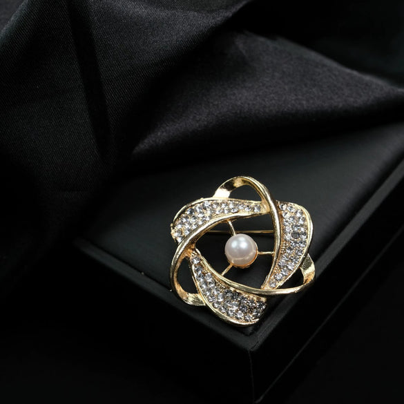 Wholesale Zinc Alloy Flower Shaped Electroplated Multifunctional Scarf Buckle For Women