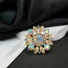 Wholesale Zinc Alloy Flower Shaped Rhinestone Brooch With Electroplating For Women And Unisex