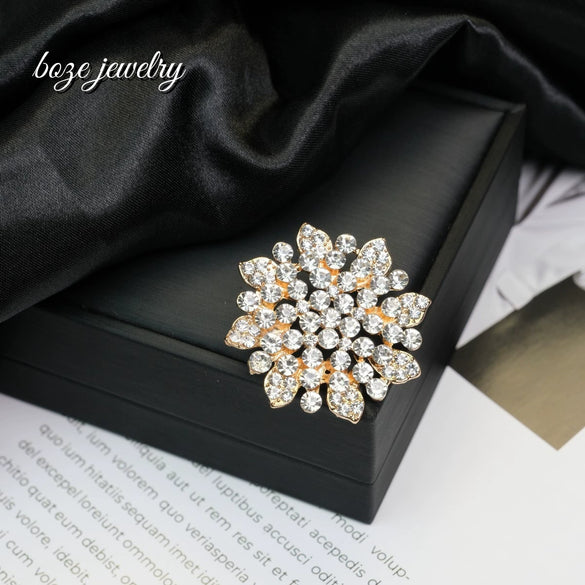 Wholesale Zinc Alloy Geometric Wreath Brooch With Electroplating Treatment Fixed Snap For Clothing Elegant And Allmatch Accessories