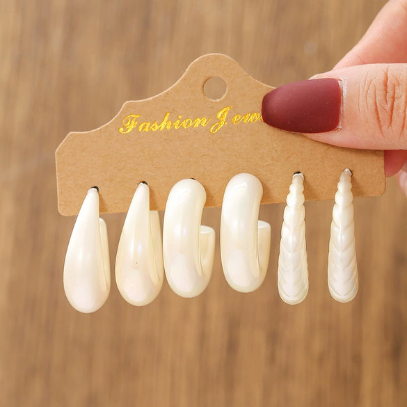 Wholesale Zinc Alloy Literary Geometric Cshaped Drop Shape Electroplated Earrings For Women