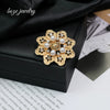 Wholesale Zinc Alloy Star Shaped Flower Brooch With Electroplating For Unisex Literary Style For Coat Chest Fixing