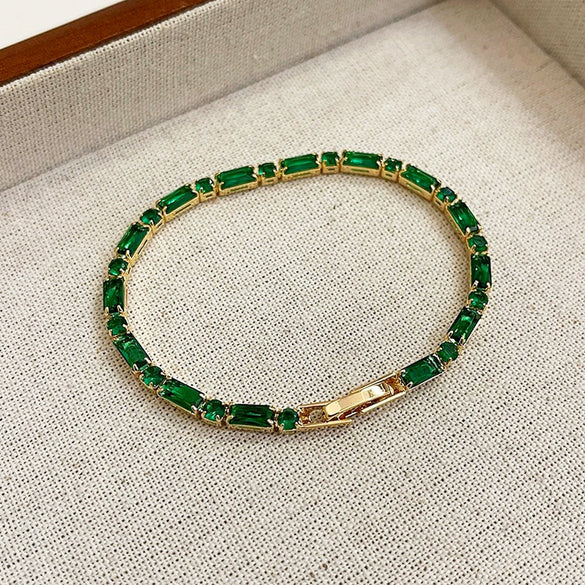 Wholesale Zircon Geometric Style Simple Buckle Bracelet With Real Gold Electroplated And Diamond Design For Women