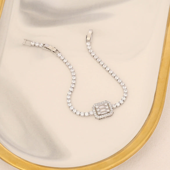 Wholesale Zircon Heart Fivepointed Star Bracelet 18K Goldplated Jewelry For Women