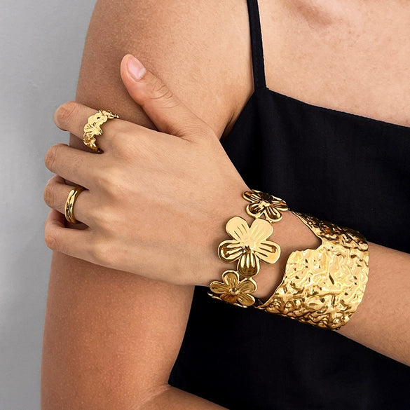 Widebrimmed Flower Bracelet Stainless Steel Electroplated Hand Jewelry