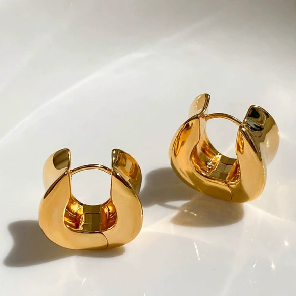 Wideedged Copper Geometric Statement Earrings With Electroplated Finish For Women And Unisex Fashion