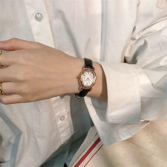 Wine Barrel Quartz Watch Alloy Oval Dial Imitation Leather Strap Stainless Steel Clasp For Female Students