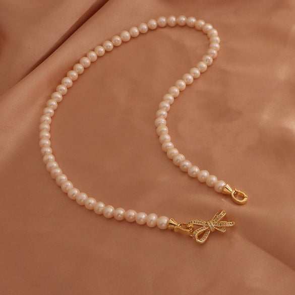 Women Freshwater Pearl Necklace Alloy Copper Beads Flower Buckle Electroplating Fashion Retro Design