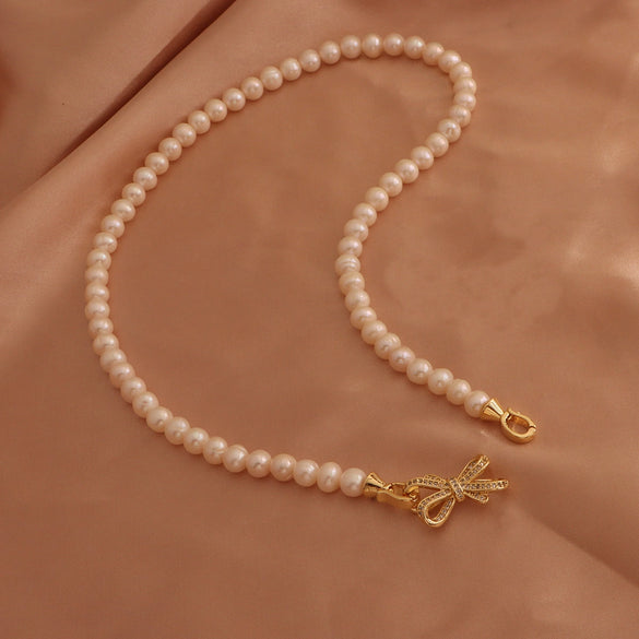 Women Freshwater Pearl Necklace Alloy Copper Beads Flower Buckle Electroplating Fashion Retro Design