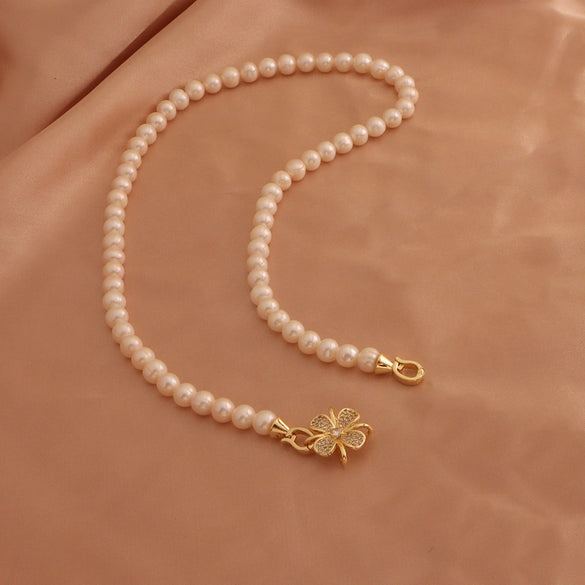 Women Freshwater Pearl Necklace Alloy Copper Beads Flower Buckle Electroplating Fashion Retro Design