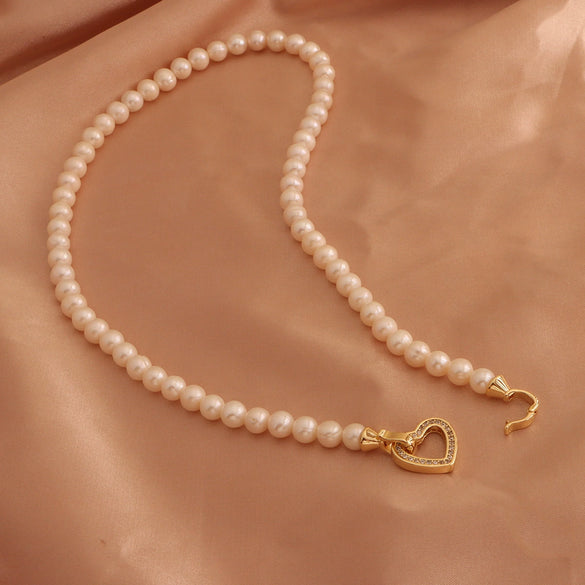 Women Freshwater Pearl Necklace Alloy Copper Beads Flower Buckle Electroplating Fashion Retro Design