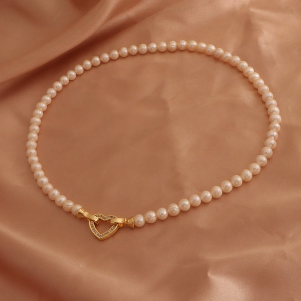 Women Freshwater Pearl Necklace Alloy Copper Beads Flower Buckle Electroplating Fashion Retro Design