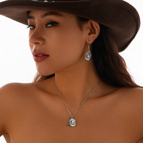 Women Metal Alloy Pendant Regular Chain Necklace Retro Western Style Geometric Pattern Electroplating