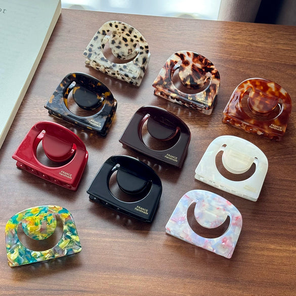 Women's Acetic Acid Hollow Halfround Light Luxury Style Printed Hair Clip