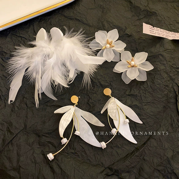 Women's Acrylic Flower And Feather Tassel Earrings Geometric Electroplated Statement Dangle Earrings Street Fashion Jewelry