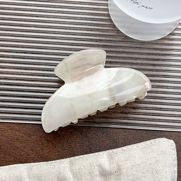 Women's Acrylic Handmade Fashion Ol Geometric Hollowout Semiround Hair Clip Hair Accessories