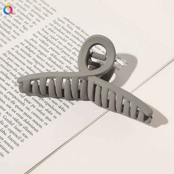 Women's Acrylic Handmade Simple Geometric Disc Square Cross Hair Shark Clip Hair Accessories