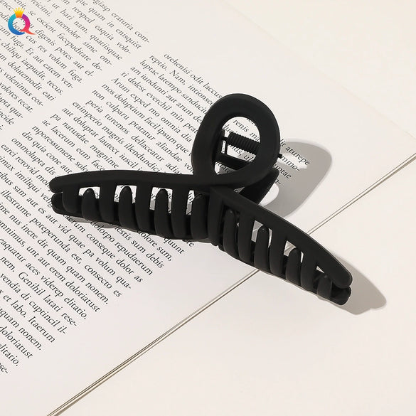 Women's Acrylic Handmade Simple Geometric Disc Square Cross Hair Shark Clip Hair Accessories