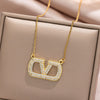 Women's Allmatch Highend Light Luxury Niche Pig Nose Clavicle Chain Necklace In Titanium Steel With Vacuum Internal Electroplating