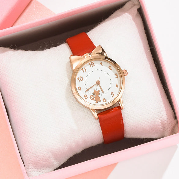 Women's Alloy And Imitation Leather Fresh Cute Cat Quartz Watch With Round Dial And Titanium Buckle