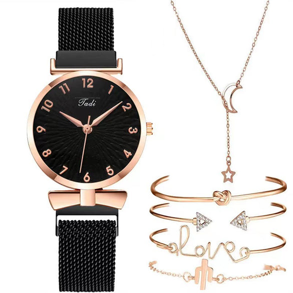 Women's Alloy And Leather Bracelet Set With Round Dial Quartz Watch Leisure Style