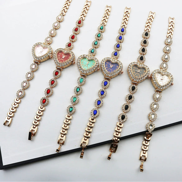 Women's Alloy And Stainless Steel Leisure Quartz Watch With Heart Dial And Jewelry Buckle