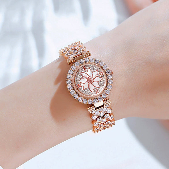 Women's Alloy And Stainless Steel Round Dial Diamond Mixed Scale Quartz Watch And Gypsophila Bracelet Fashion Gift Set