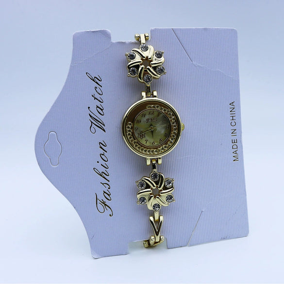 Women's Alloy And Stainless Steel Round Dial Quartz Bracelet Watch Leisure Style